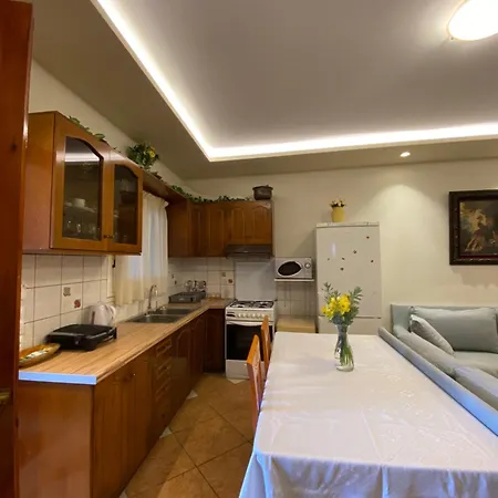 Apartamento Kalemi House *