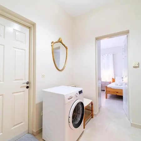 Kalemi House * Κάτω Κορακιάνα